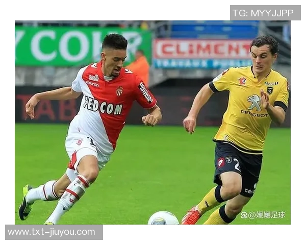 雷丁与布莱克浦激战正酣比分揭晓精彩瞬间回顾